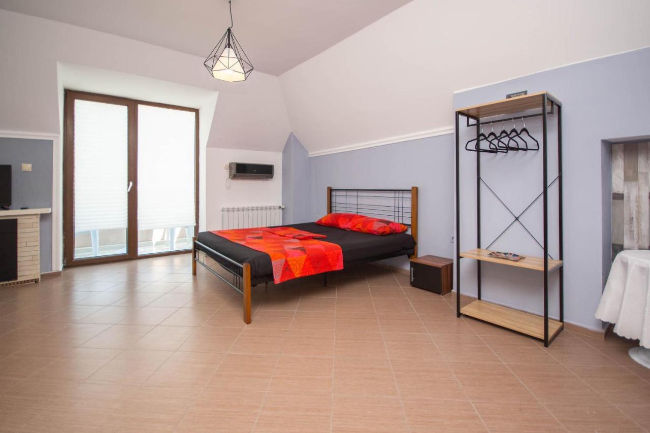 Hotel Czech Rhapsody Νεσέμπαρ Εξωτερικό φωτογραφία