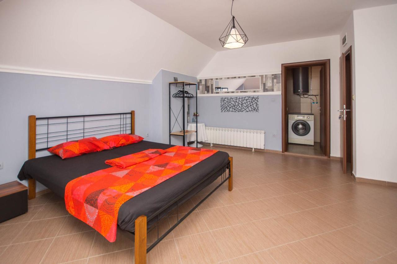 Hotel Czech Rhapsody Νεσέμπαρ Εξωτερικό φωτογραφία
